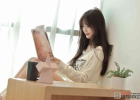【MZSOCK】小佳妹妹白嫩可食用的美足，人美脚靓！