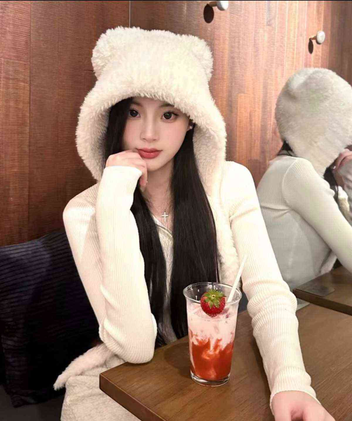 194015f5blbiuiepyumi7m.jpg