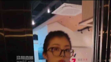 【樱木花道】路边搭讪颜值素人车内狂tian脚