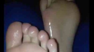 深夜女同学 挠脚tk2