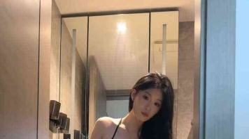 【皇家御姐】偷tian熟睡高颜值美女的jio【双视角版】