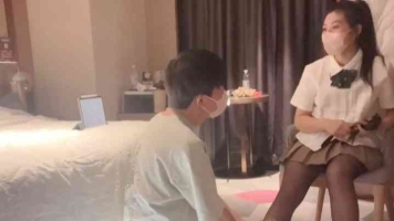 【剧情】男奴反杀女王，角色互换 抱到床上脱鞋tk羞ru