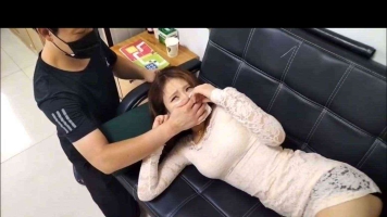 放倒足模玩甜小脚