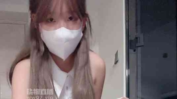 【小雨大王】高颜值女生玉足玩弄