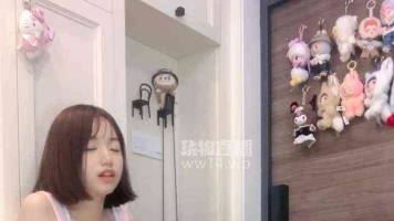 【女生也能很bao力】tian小太妹回家后的原味裸足