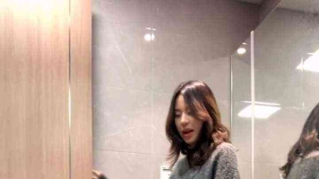 【女生也能很baoli】跪tian素人小妹原味运动鞋白袜脚