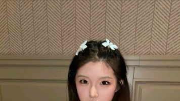 【重磅】真实约tian大二医学院超高颜值学生妹的玉足