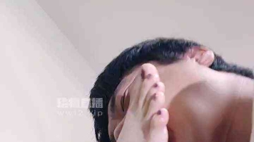 【诗琪】棉袜裸足tian脚场 全程tian脚