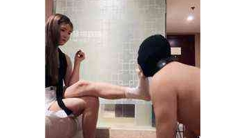 【彩虹】脏鞋白袜踩踏喂食【上】