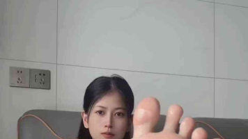 【足控xixi】高颜值红润脚底自拍177部合集
