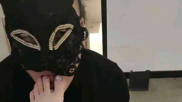 宾馆真实约俩素人妹子来品尝裸足