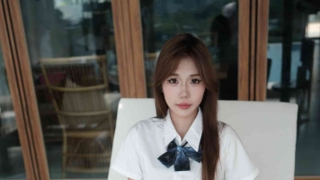 【亦塑摄影】羊羊jk水池白袜把玩超美裸足