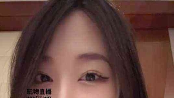 上门按摩反被技师tian脚，白丝裸足好享受